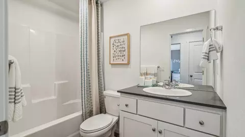 Bath - 851 Legacy St, Eugene, OR 97402 photo 3 of 4