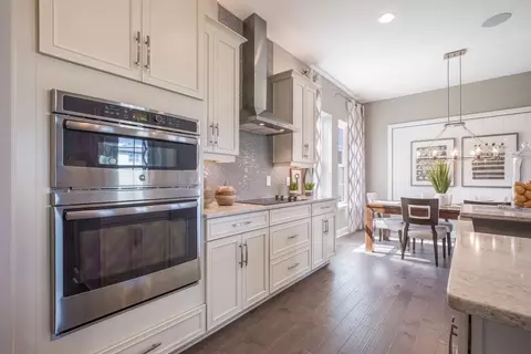 Kitchen - 10186 Pearson Ave, Orlando, FL 32827 photo 4 of 5