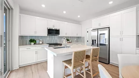 Kitchen - 261 Larkspur Way, Oceanside, CA 92057 photo 1 of 6