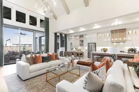 Living - 2113 Tupelo Trl, Argyle, TX 76226 photo 4 of 10