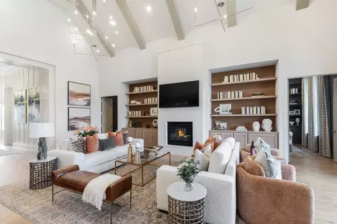 Living - 2113 Tupelo Trl, Argyle, TX 76226 photo 8 of 10