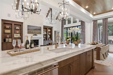 Kitchen - 2113 Tupelo Trl, Argyle, TX 76226 photo 4 of 7