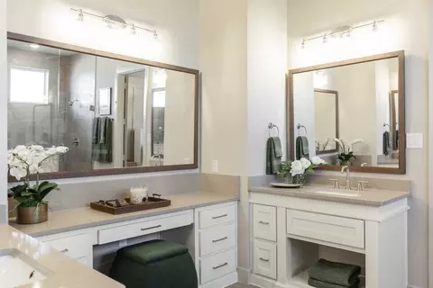 Bath - 2113 Tupelo Trl, Argyle, TX 76226 photo 5 of 6