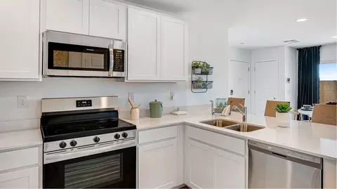 Kitchen - 8149 E Petunia Ave, Mesa, AZ 85212 photo 2 of 2
