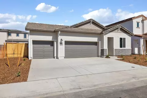 8205 Maisy Way, Elk Grove, CA 95757
