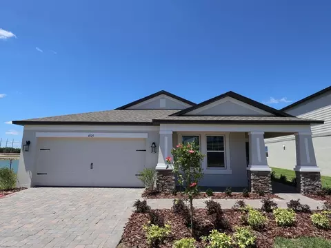 4525 Lake Fox Dr, Lakeland, FL 33810