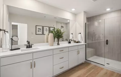 Bath - 24134 Bothell Everett Hwy, Bothell, WA 98021 photo 3 of 4