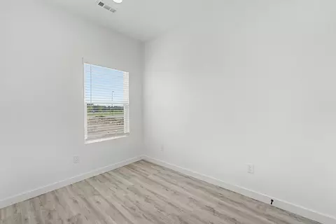 Bedroom - 561 Solar St, Centerton, AR 72713 photo 6 of 10