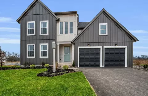 530 Coral Bells Dr, Mechanicsburg, PA 17055