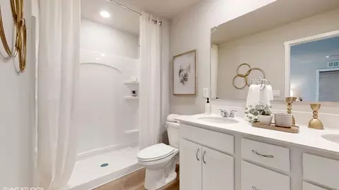 Bath - 7301 S 204th Ave, Gretna, NE 68028 photo 2 of 3
