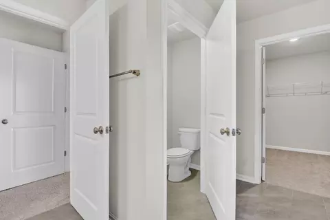 Entry Way - 813 Foundry St, Frederick, MD 21701 photo 4 of 5