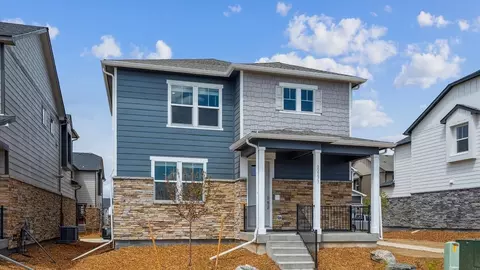 718 N Ukraine St, Aurora, CO 80018