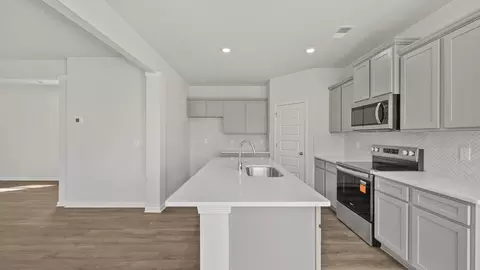 Kitchen - 8 Hampton Locust Grove Road, Hampton, GA 30228 photo 5 of 5