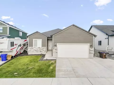 Exterior - 1293 Wilbur Ln, Eagle Mountain, UT 84005 photo 16 of 20