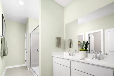 Bath - 205 Boatright Blvd, Jarrell, TX 76537 photo 3 of 4