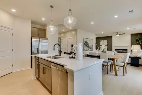 Kitchen - 3260 Zeppelin Ln, Sumter, SC 29154 photo 2 of 4