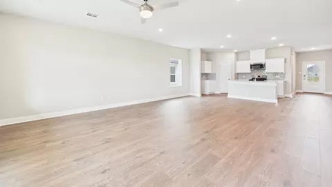 Living - 206 High Ridge Rd, Duson, LA 70529 photo 3 of 4