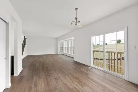Living - 1 Hazel Ct, Wright City, MO 63390 photo 9 of 27