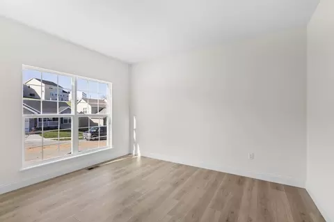 Living - 1 Hazel Ct, Wright City, MO 63390 photo 5 of 27