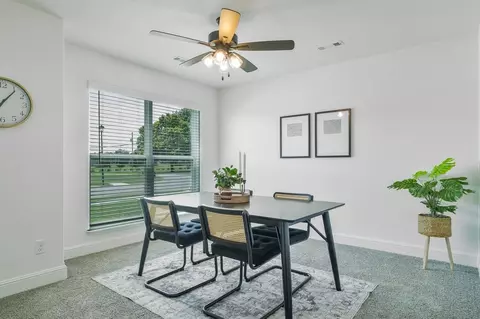 Dining - 13701 E 41st, Tulsa, OK 74134 photo 3 of 3