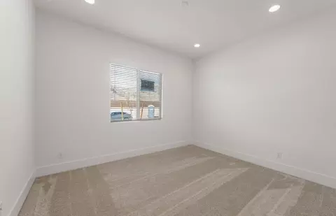 Bedroom - 2433 W Nighthawk Way, Phoenix, AZ 85045 photo 1 of 3