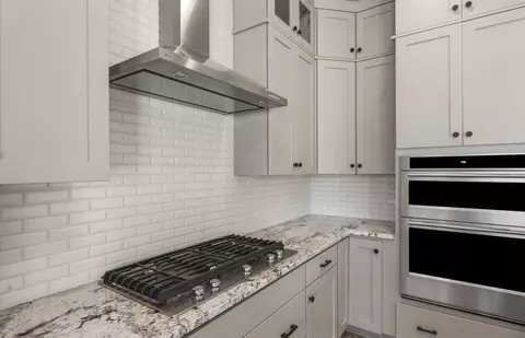 Kitchen - 2433 W Nighthawk Way, Phoenix, AZ 85045 photo 1 of 2