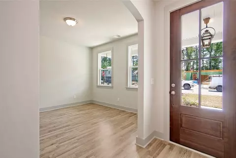 Entry Way - 219 Creek Pointe Dr, Moncks Corner, SC 29461 photo 2 of 5