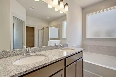 Bath - 219 Creek Pointe Dr, Moncks Corner, SC 29461 photo 1 of 10