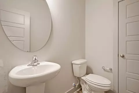 Bath - 219 Creek Pointe Dr, Moncks Corner, SC 29461 photo 2 of 10