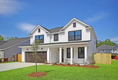 Exterior - 219 Creek Pointe Dr, Moncks Corner, SC 29461 photo 5 of 8