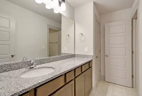 Bath - 219 Creek Pointe Dr, Moncks Corner, SC 29461 photo 4 of 10