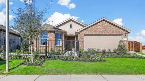 110 Road Runner Way, Newark, TX 76071