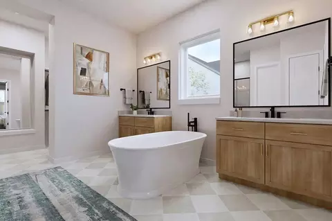 Bath - 132 Founders Grove Loop, Willis, TX 77318 photo 2 of 3