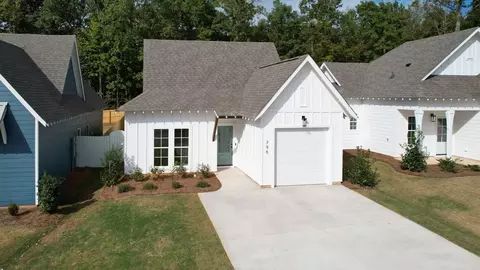 Exterior - 100 Firefly Ln, Opelika, AL photo 2 of 5