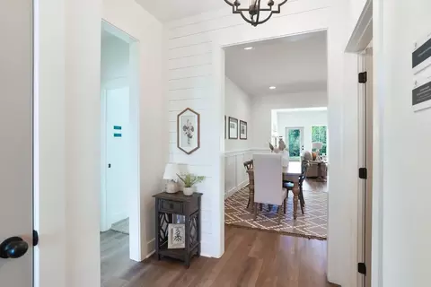Entry Way - 100 Firefly Ln, Opelika, AL photo 2 of 4