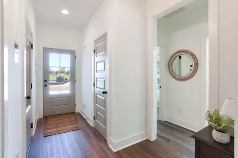 Entry Way - 100 Firefly Ln, Opelika, AL photo 1 of 4
