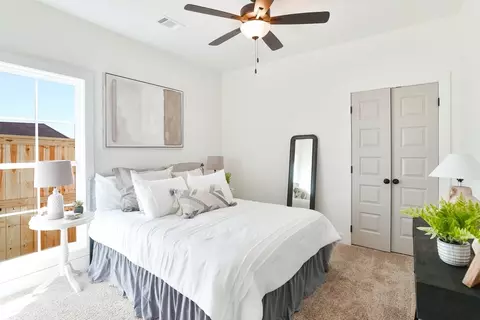 Bedroom - 100 Firefly Ln, Opelika, AL photo 2 of 6