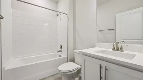 Bath - 105 Trellis View Ln, Winchester, VA 22602 photo 1 of 6