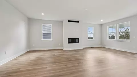 Living - 105 Trellis View Ln, Winchester, VA 22602 photo 1 of 6