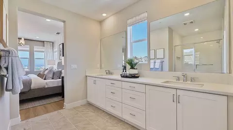 Bath - 27402 Hackberry Pl, Valencia, CA 91381 photo 2 of 9