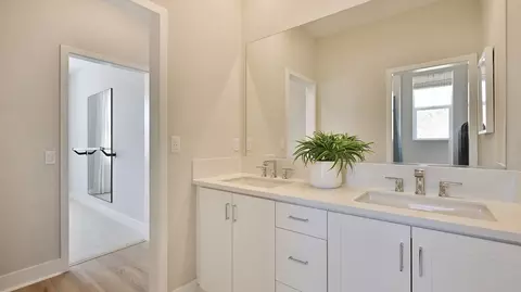 Bath - 27402 Hackberry Pl, Valencia, CA 91381 photo 6 of 9