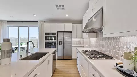 Kitchen - 27402 Hackberry Pl, Valencia, CA 91381 photo 2 of 5