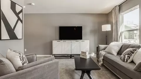 Living - 203 Scorsese St, Springfield, OH 45505 photo 3 of 5