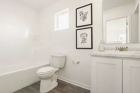 Bath - 203 Scorsese St, Springfield, OH 45505 photo 1 of 4