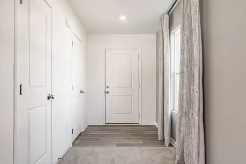 Entry Way - 203 Scorsese St, Springfield, OH 45505 photo 1 of 7