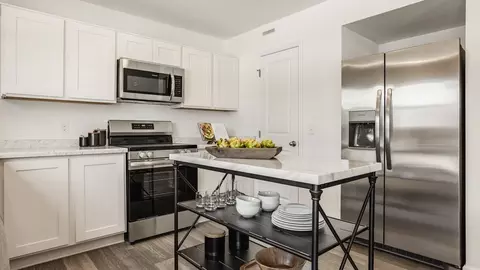 Kitchen - 203 Scorsese St, Springfield, OH 45505 photo 4 of 5