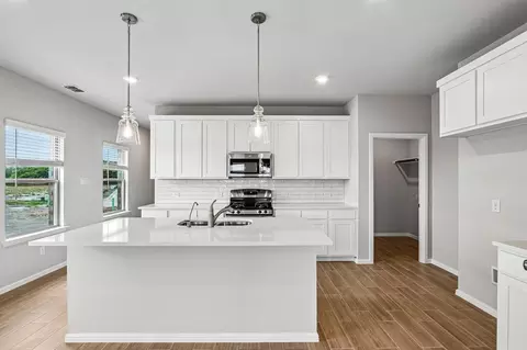 Kitchen - 6517 Adderly Rd, Pilot Point, TX 76258 photo 1 of 4