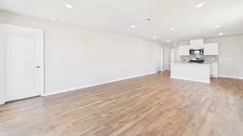 Living - 119 Cane Run Ct, Duson, LA 70529 photo 3 of 5
