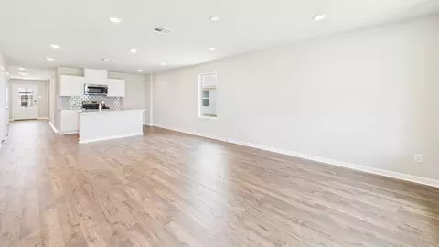 Living - 119 Cane Run Ct, Duson, LA 70529 photo 1 of 5
