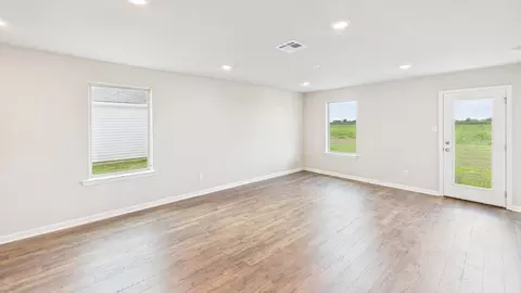 Living - 119 Cane Run Ct, Duson, LA 70529 photo 2 of 5